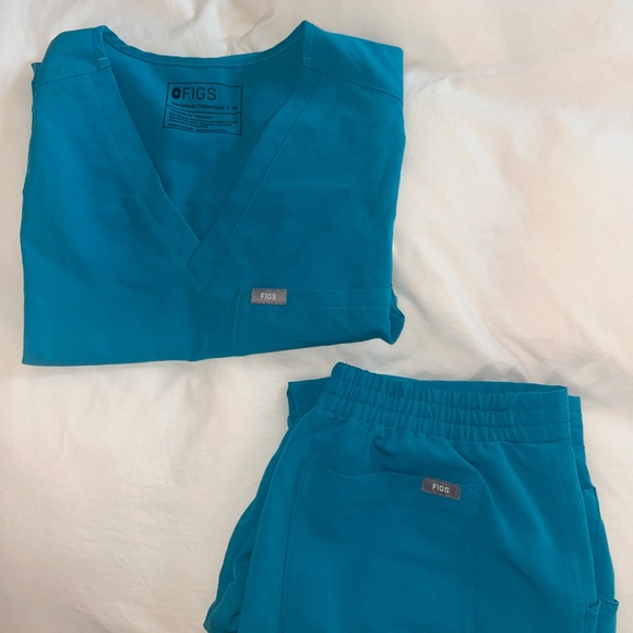 Figs Women's Scrub Set in Teal - Picture 1 of 3